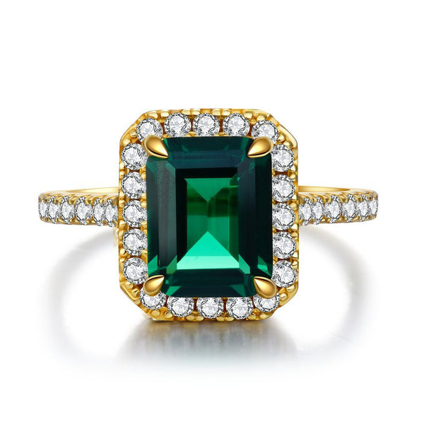 Princess-cut Emerald Diamond Ring
